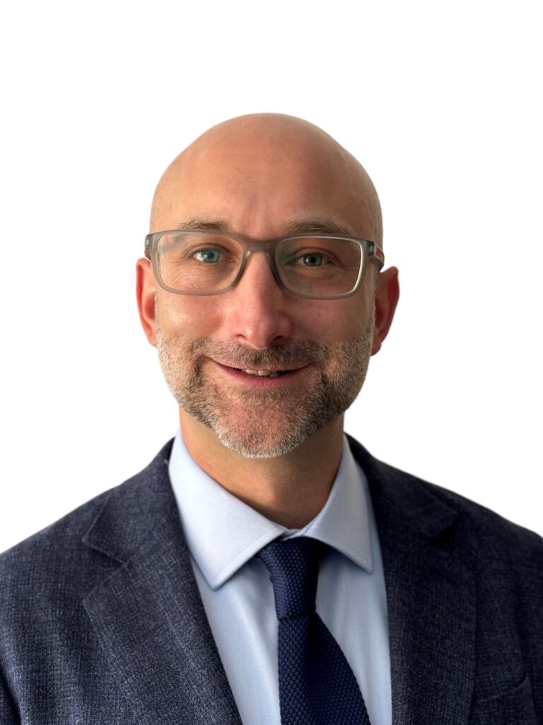 Mr Adam Sierakowski