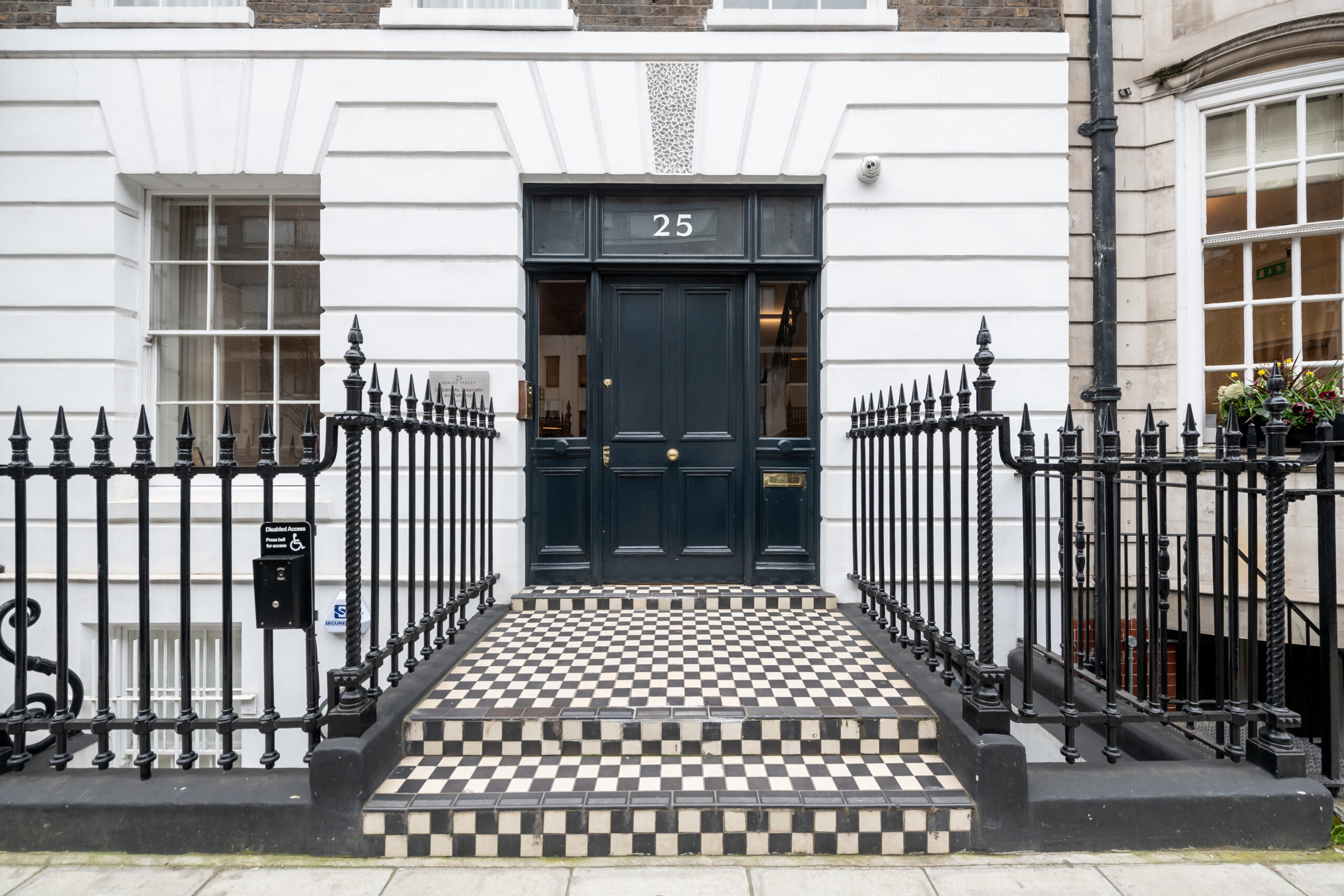 25 Harley Street