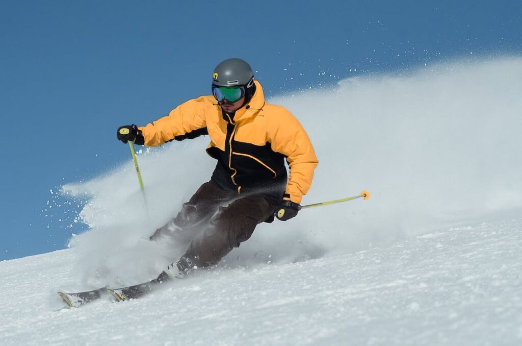 Decoding Shoulder Injuries in Skiing: A Comprehensive Guide from a Shoulder Specialist