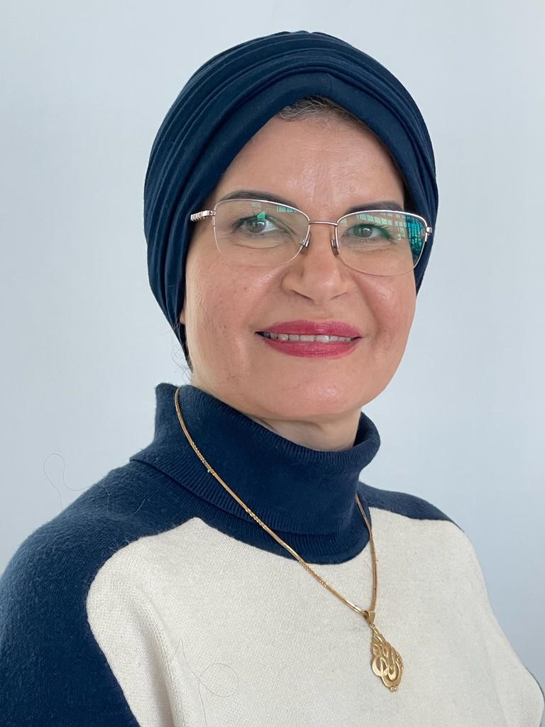 Dr Mona Mubarak